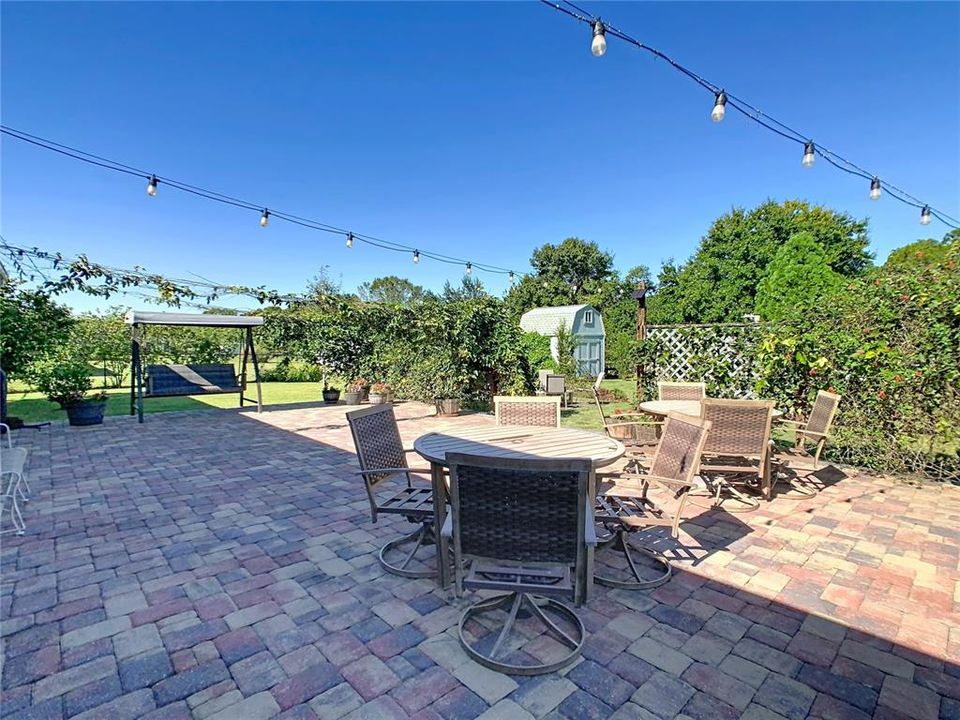 For Sale: $585,000 (4 beds, 3 baths, 2526 Square Feet)