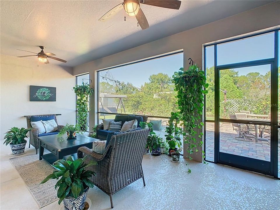 For Sale: $585,000 (4 beds, 3 baths, 2526 Square Feet)