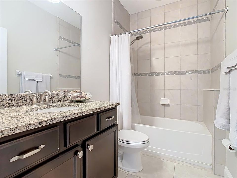 For Sale: $585,000 (4 beds, 3 baths, 2526 Square Feet)