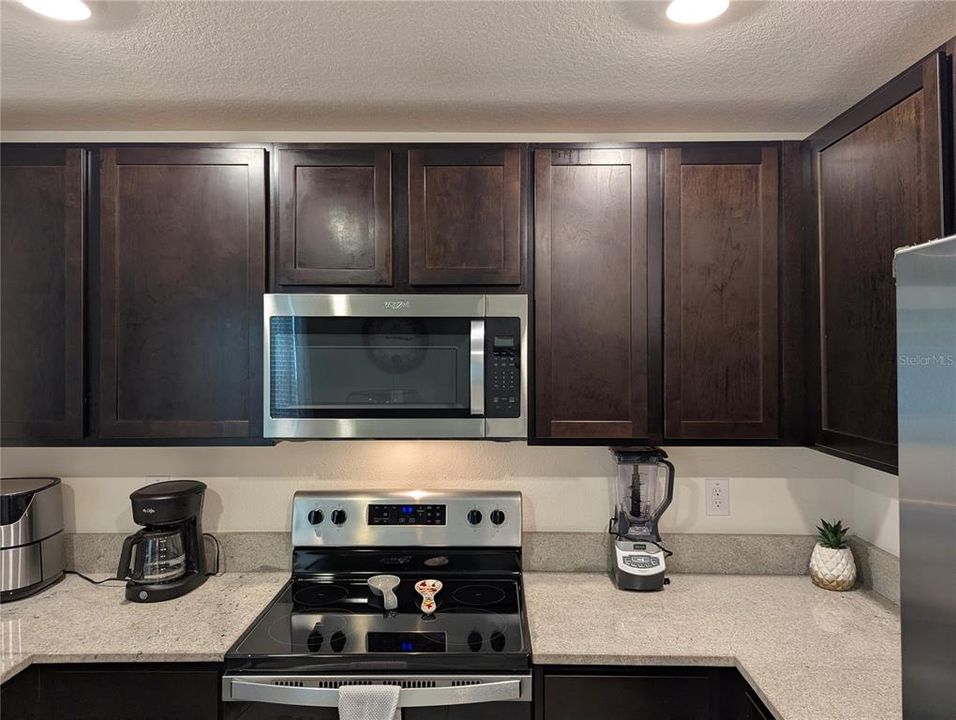 For Rent: $4,500 (3 beds, 2 baths, 1516 Square Feet)