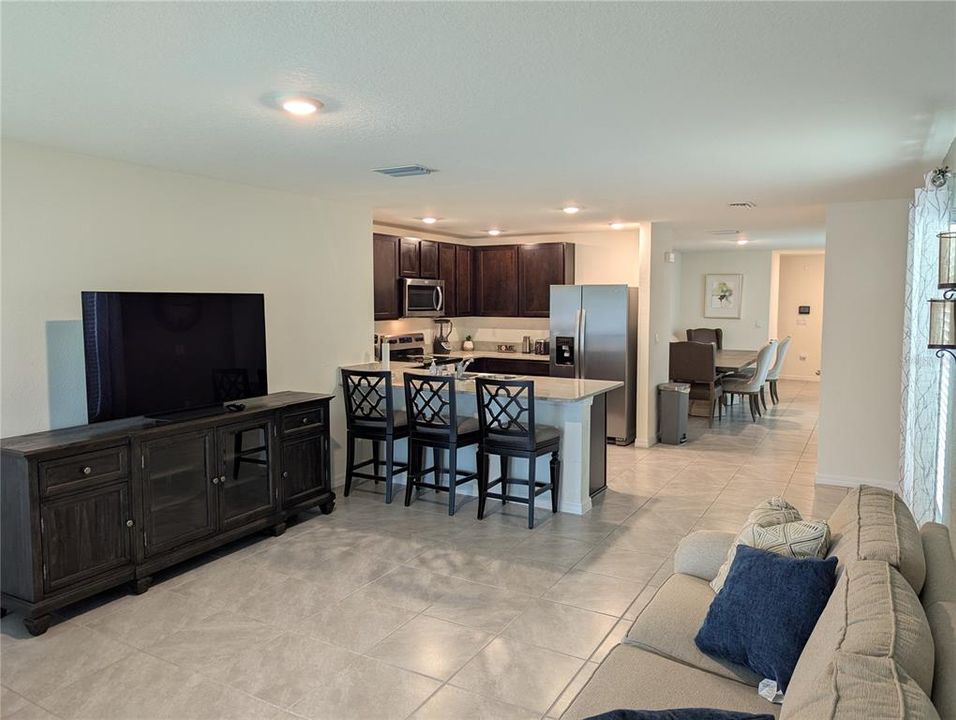 For Rent: $4,500 (3 beds, 2 baths, 1516 Square Feet)