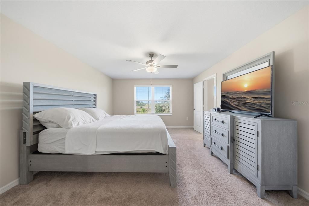 En Renta: $2,399 (3 camas, 2 baños, 2003 Pies cuadrados)