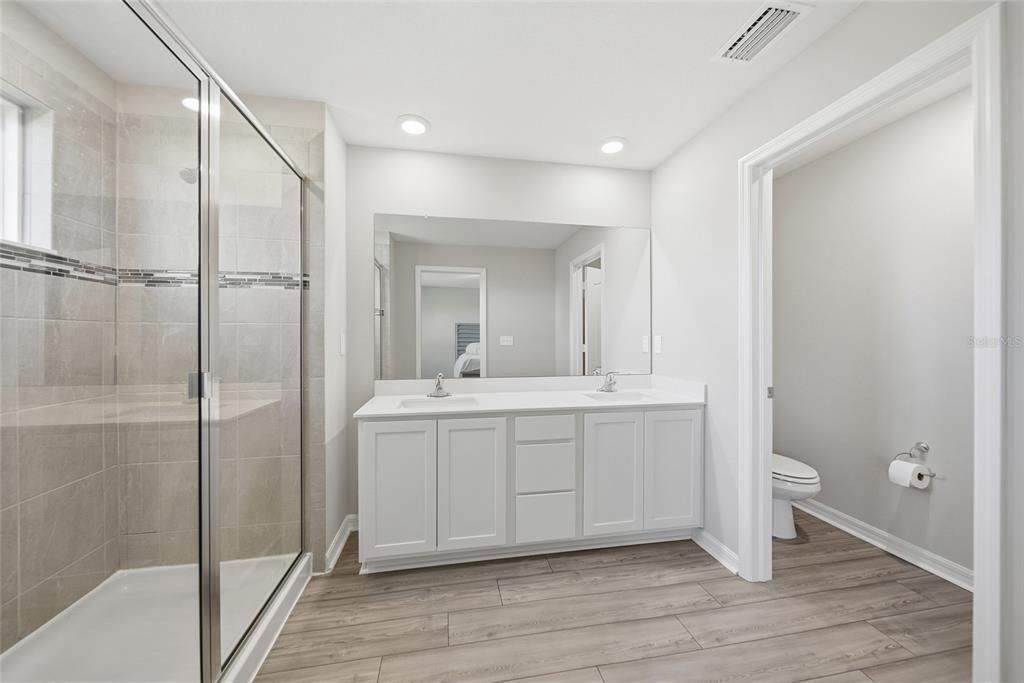 En Renta: $2,399 (3 camas, 2 baños, 2003 Pies cuadrados)