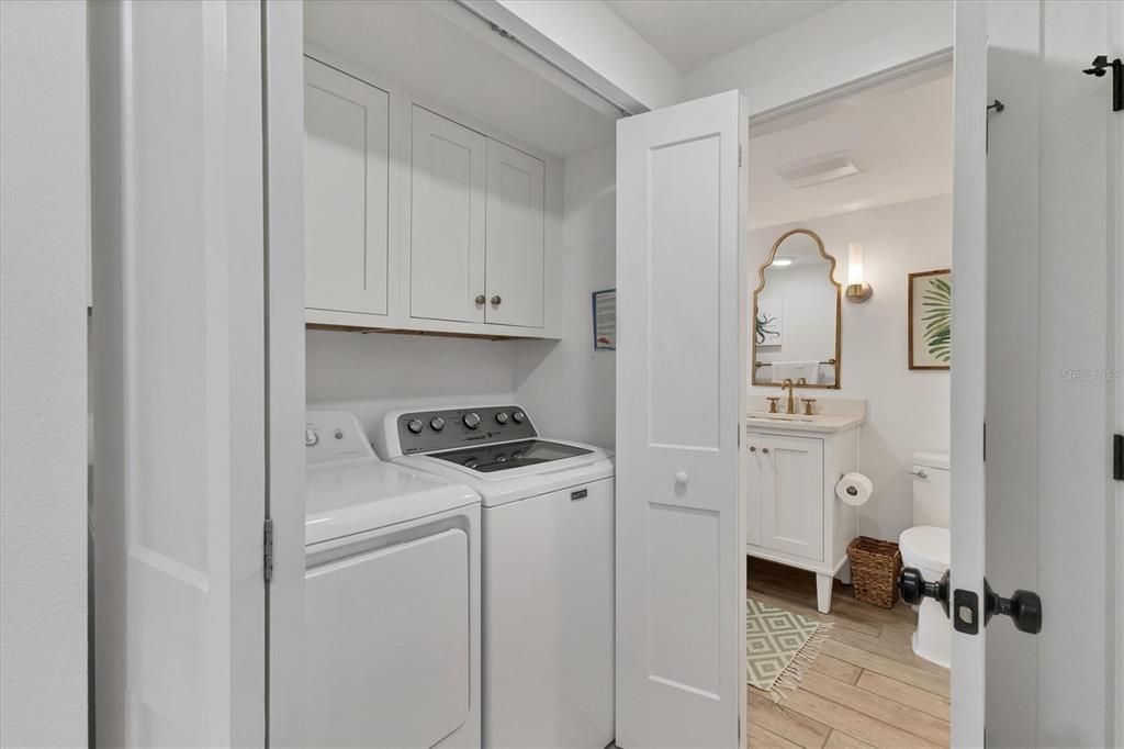 待售: $1,299,000 (2 贝兹, 2 浴室, 1334 平方英尺)