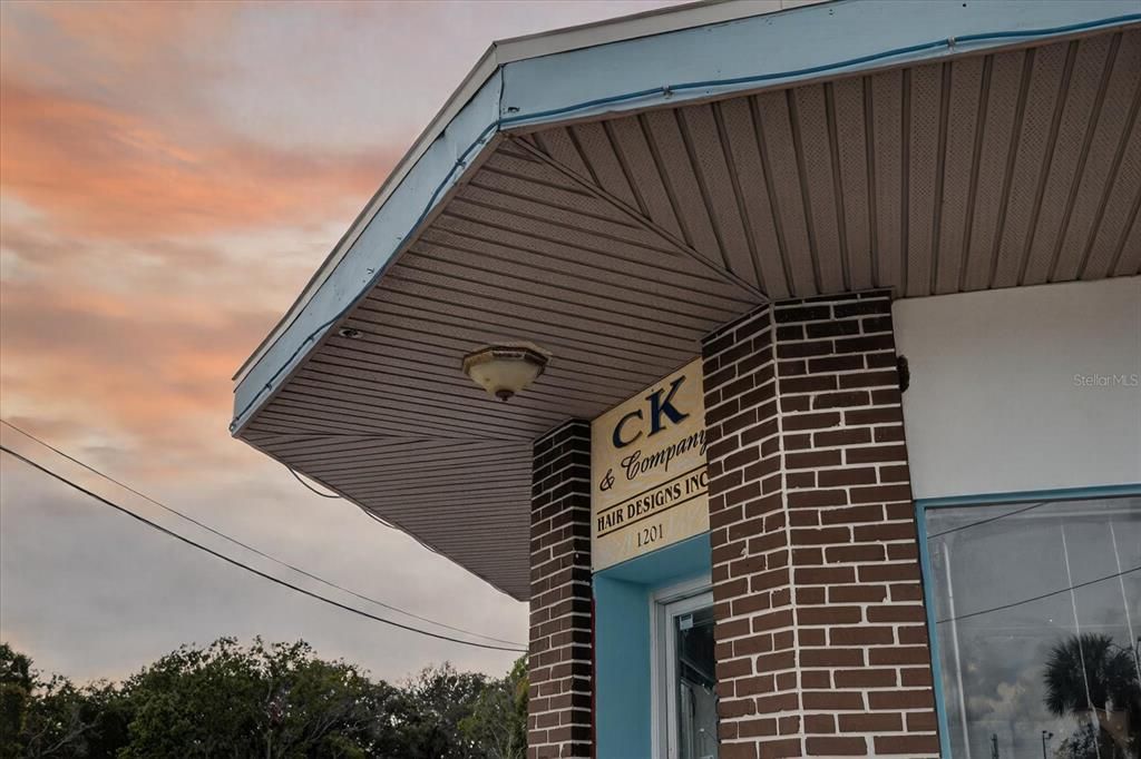 待售: $460,000 (0 贝兹, 0 浴室, 1001 平方英尺)