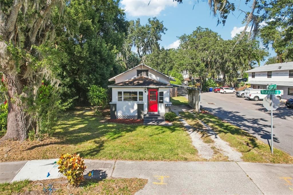 待售: $275,900 (2 贝兹, 2 浴室, 1014 平方英尺)