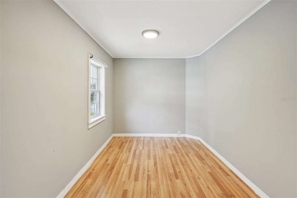 待售: $275,900 (2 贝兹, 2 浴室, 1014 平方英尺)