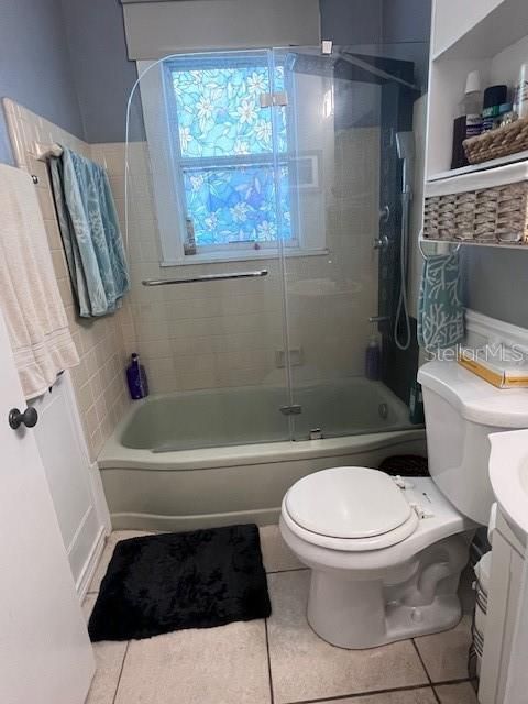 Active With Contract: $2,095 (2 beds, 1 baths, 808 Square Feet)