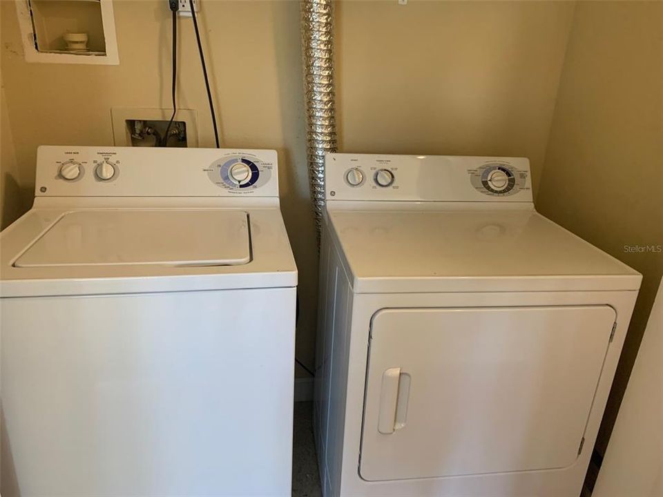 For Rent: $1,500 (1 beds, 1 baths, 830 Square Feet)