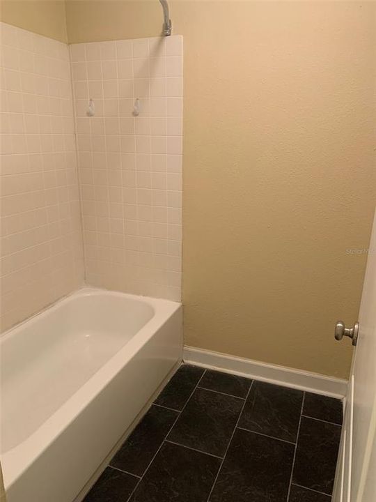 For Rent: $1,500 (1 beds, 1 baths, 830 Square Feet)