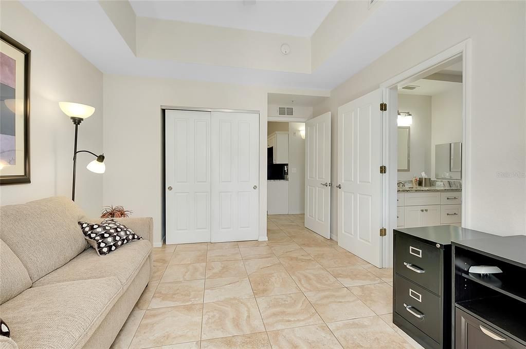 待售: $235,000 (3 贝兹, 2 浴室, 1831 平方英尺)