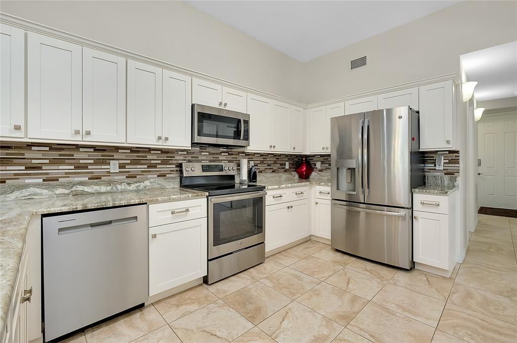 待售: $235,000 (3 贝兹, 2 浴室, 1831 平方英尺)