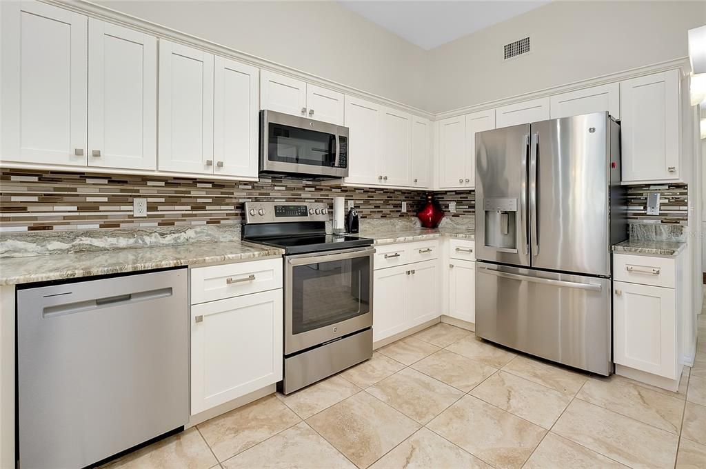 待售: $235,000 (3 贝兹, 2 浴室, 1831 平方英尺)