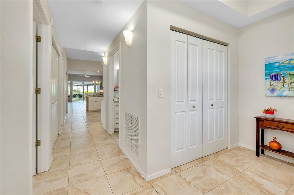 待售: $235,000 (3 贝兹, 2 浴室, 1831 平方英尺)