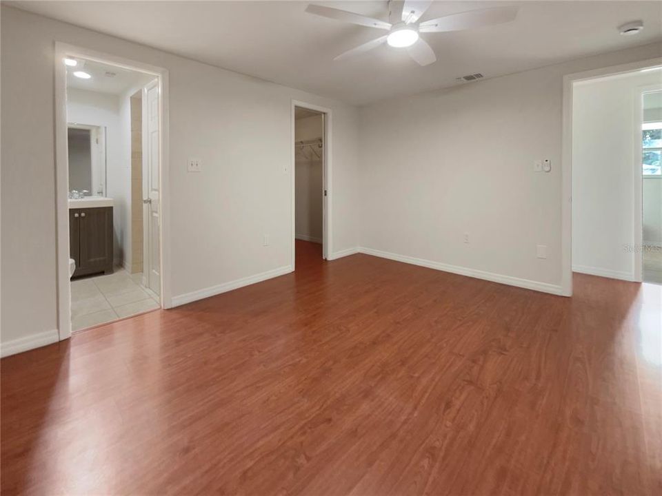 For Sale: $327,000 (3 beds, 2 baths, 1455 Square Feet)