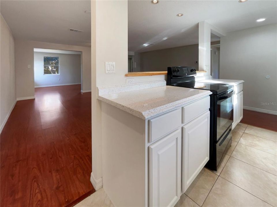 For Sale: $327,000 (3 beds, 2 baths, 1455 Square Feet)