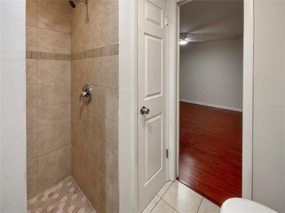 For Sale: $327,000 (3 beds, 2 baths, 1455 Square Feet)