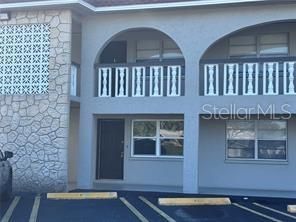 For Rent: $1,700 (2 beds, 2 baths, 890 Square Feet)