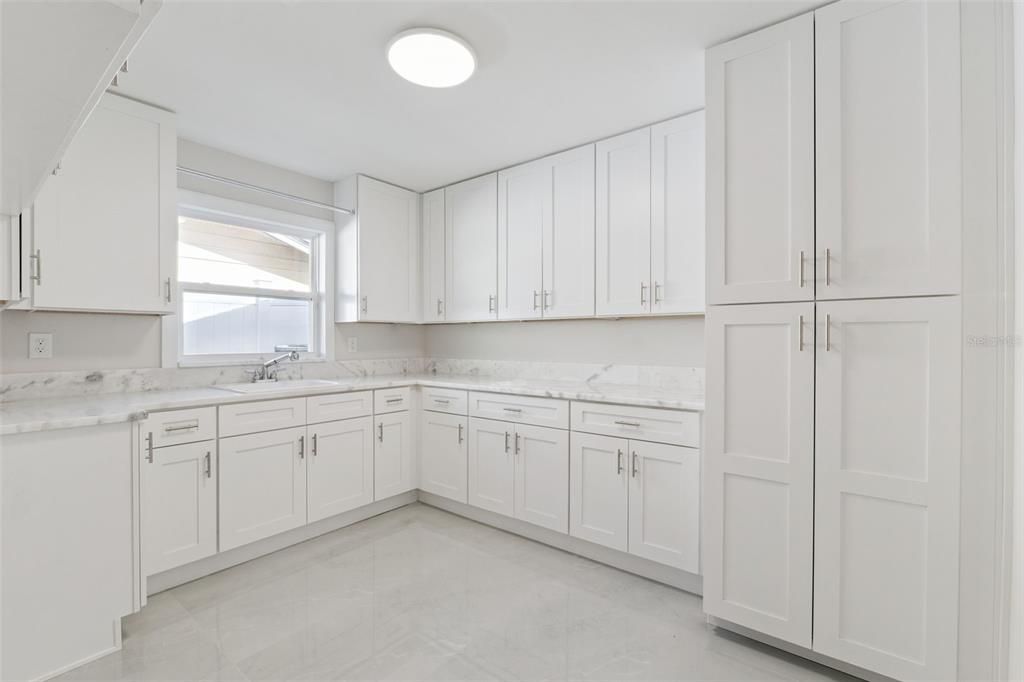 En Venta: $1,375,000 (4 camas, 4 baños, 3024 Pies cuadrados)