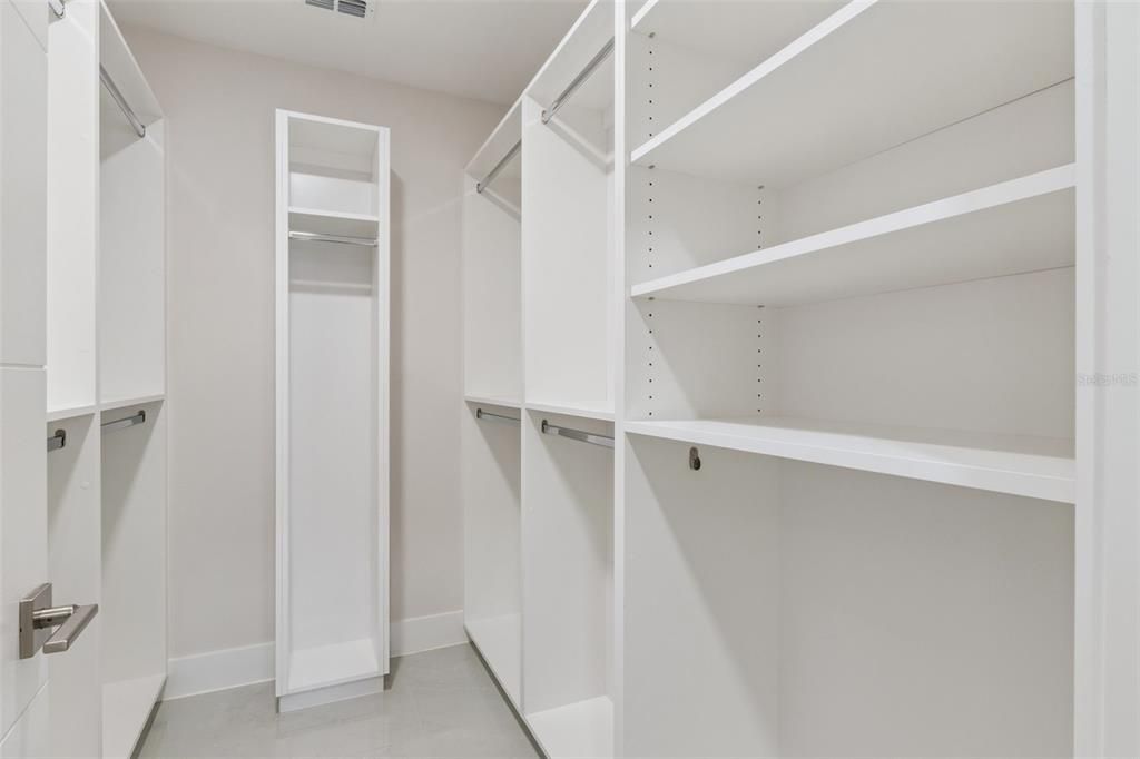 En Venta: $1,375,000 (4 camas, 4 baños, 3024 Pies cuadrados)