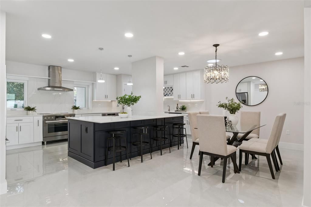 En Venta: $1,375,000 (4 camas, 4 baños, 3024 Pies cuadrados)