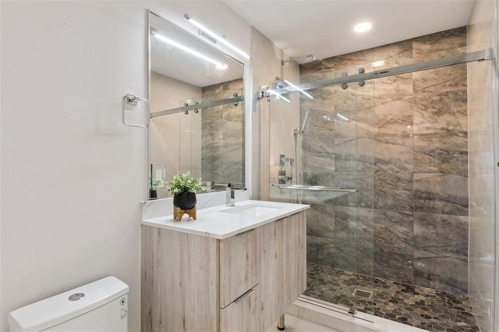 En Venta: $1,375,000 (4 camas, 4 baños, 3024 Pies cuadrados)