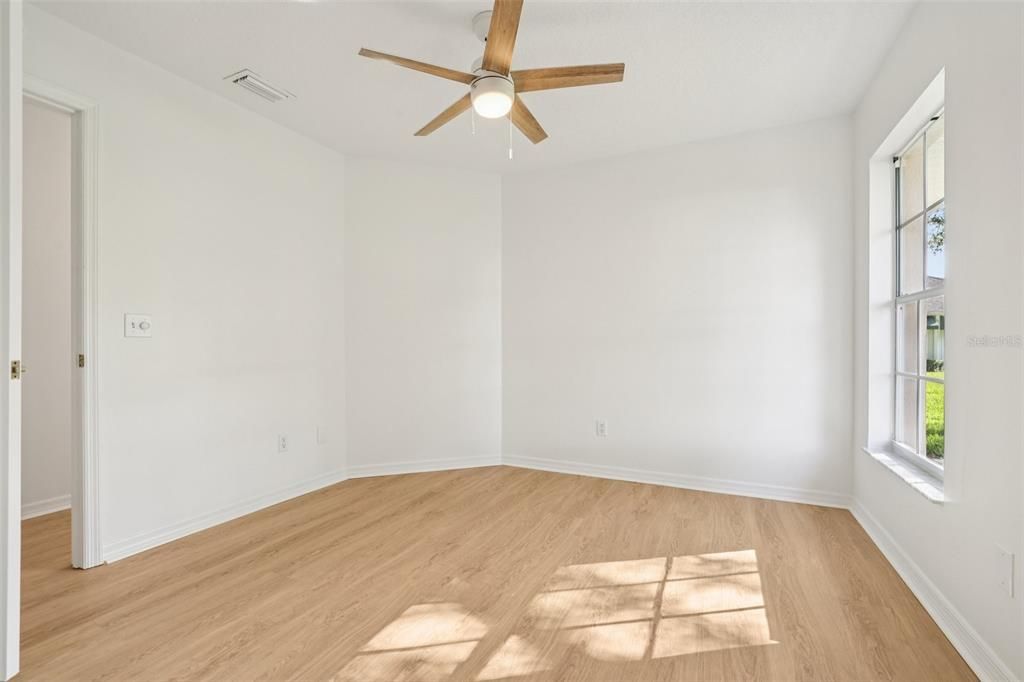 待售: $292,500 (3 贝兹, 2 浴室, 1625 平方英尺)