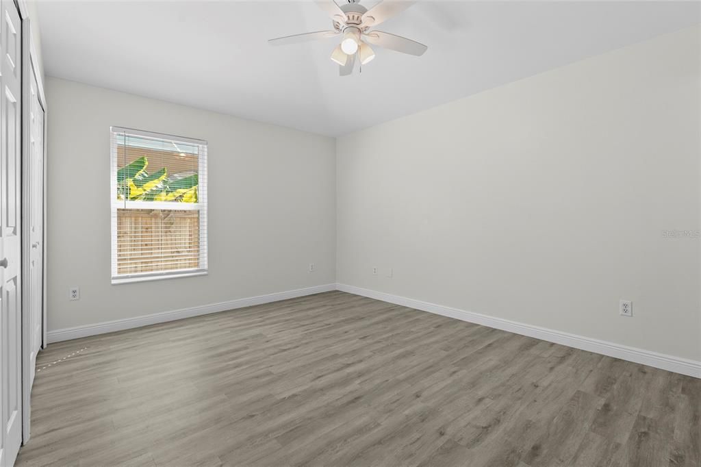 Active With Contract: $259,000 (3 beds, 2 baths, 1286 Square Feet)