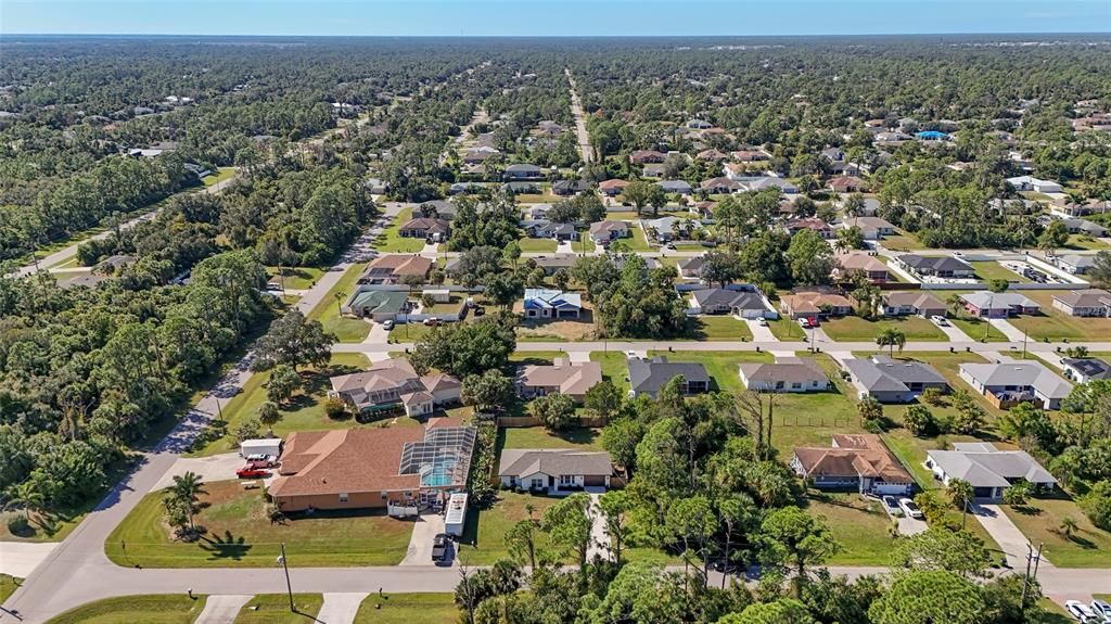 Active With Contract: $259,000 (3 beds, 2 baths, 1286 Square Feet)