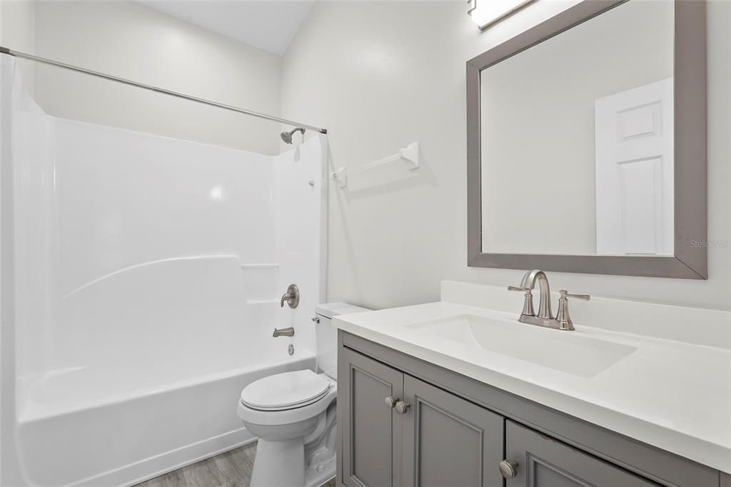 Active With Contract: $259,000 (3 beds, 2 baths, 1286 Square Feet)