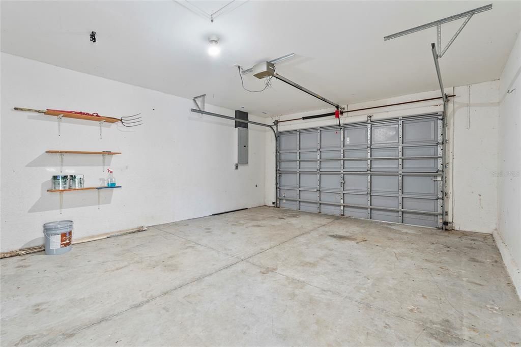 Active With Contract: $259,000 (3 beds, 2 baths, 1286 Square Feet)