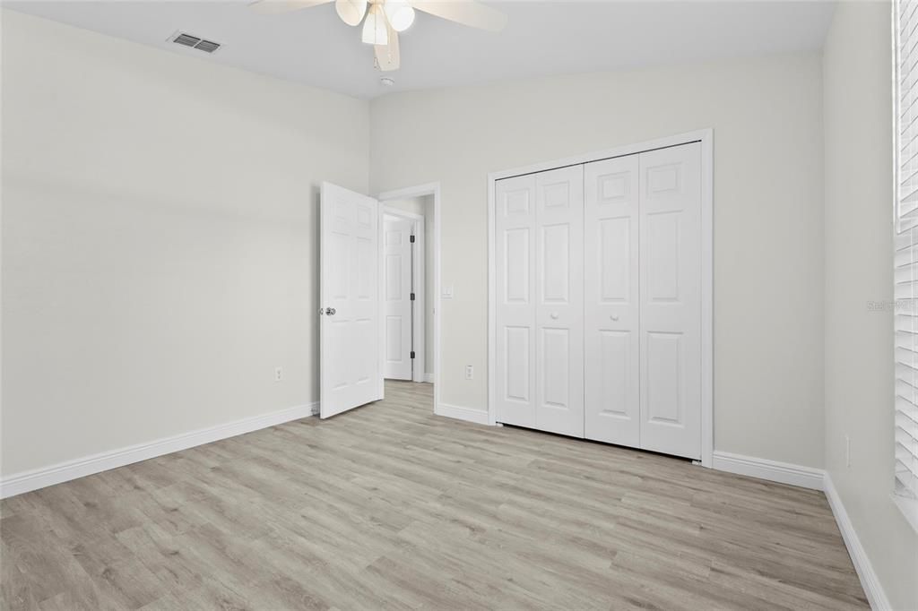 Active With Contract: $259,000 (3 beds, 2 baths, 1286 Square Feet)