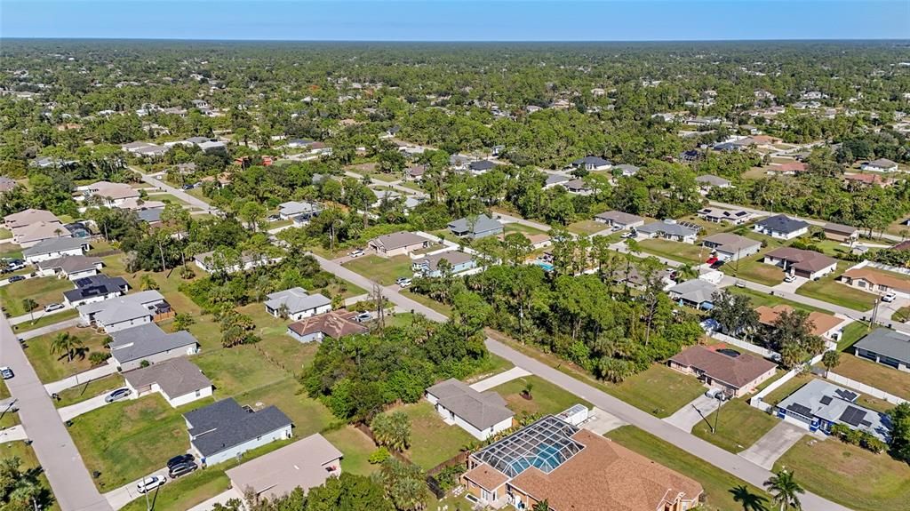 Active With Contract: $259,000 (3 beds, 2 baths, 1286 Square Feet)