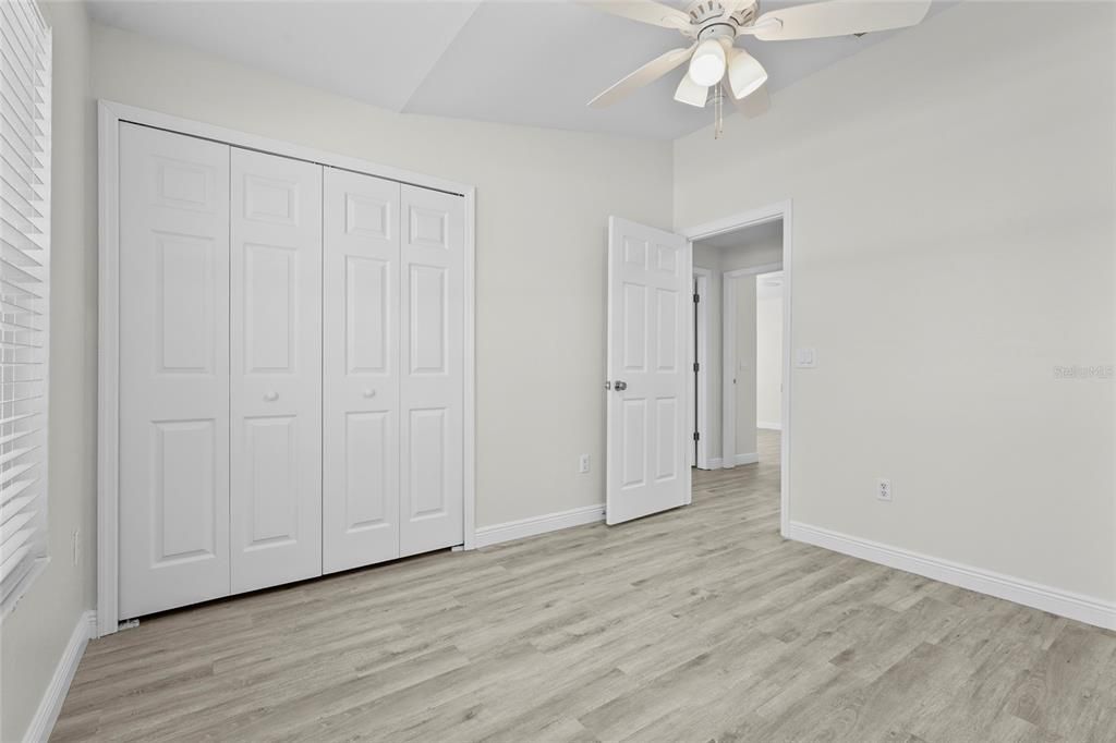 Active With Contract: $259,000 (3 beds, 2 baths, 1286 Square Feet)