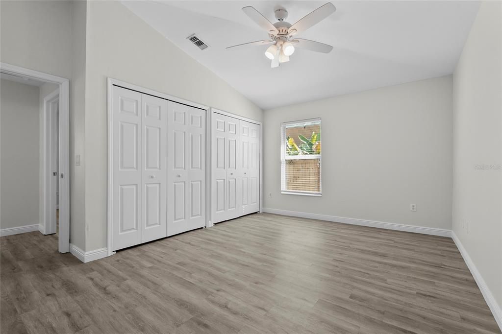 Active With Contract: $259,000 (3 beds, 2 baths, 1286 Square Feet)