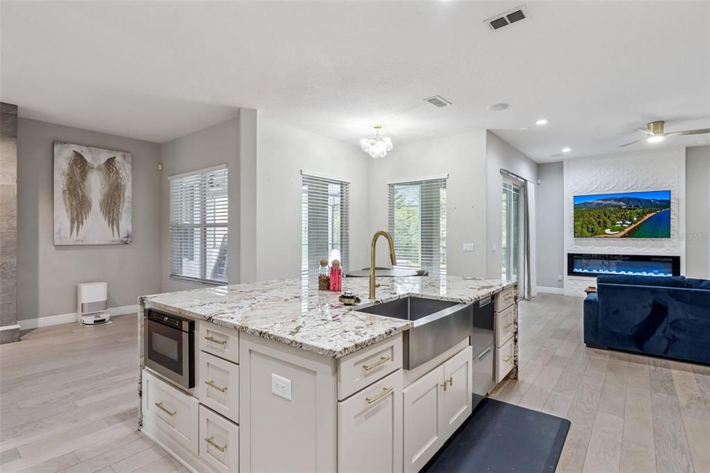 For Rent: $5,000 (5 beds, 4 baths, 3078 Square Feet)