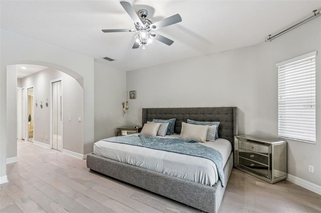 For Rent: $5,000 (5 beds, 4 baths, 3078 Square Feet)