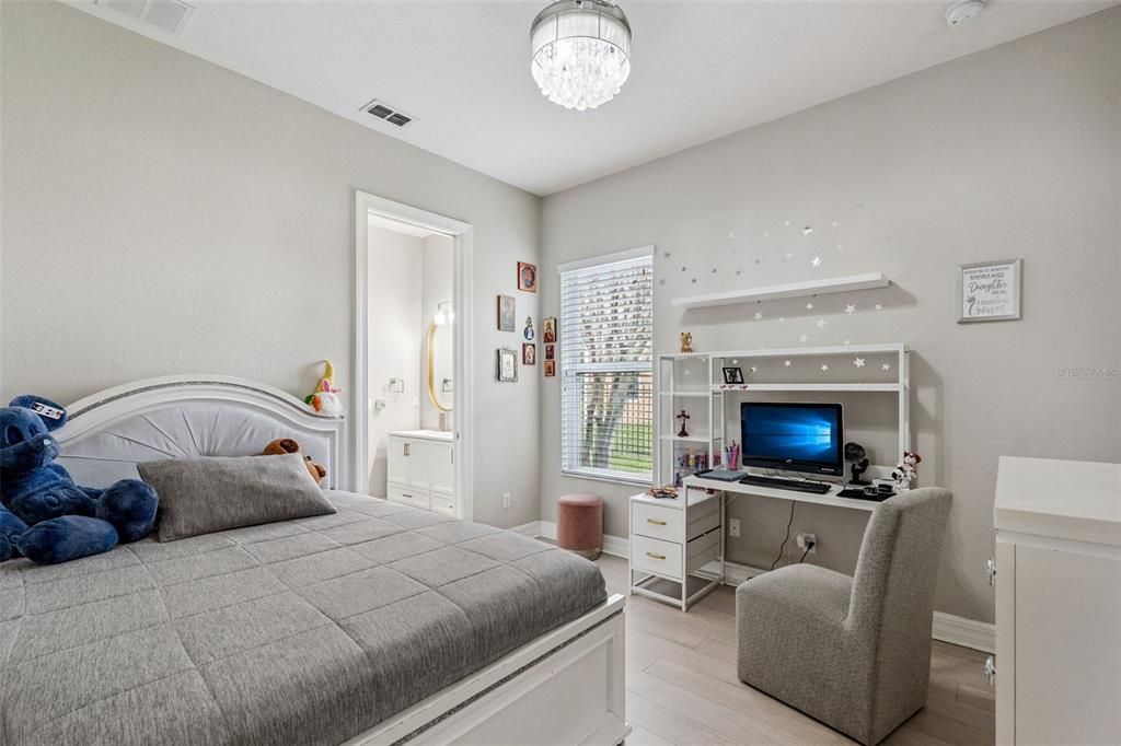 For Rent: $5,000 (5 beds, 4 baths, 3078 Square Feet)