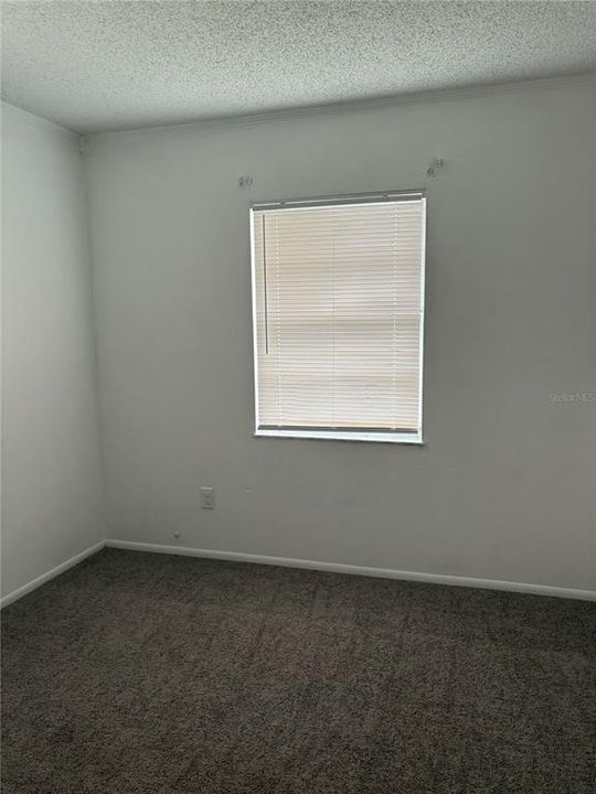 Под контрактом: $225,000 (3 спален, 1 ванн, 1120 Квадратных фут)