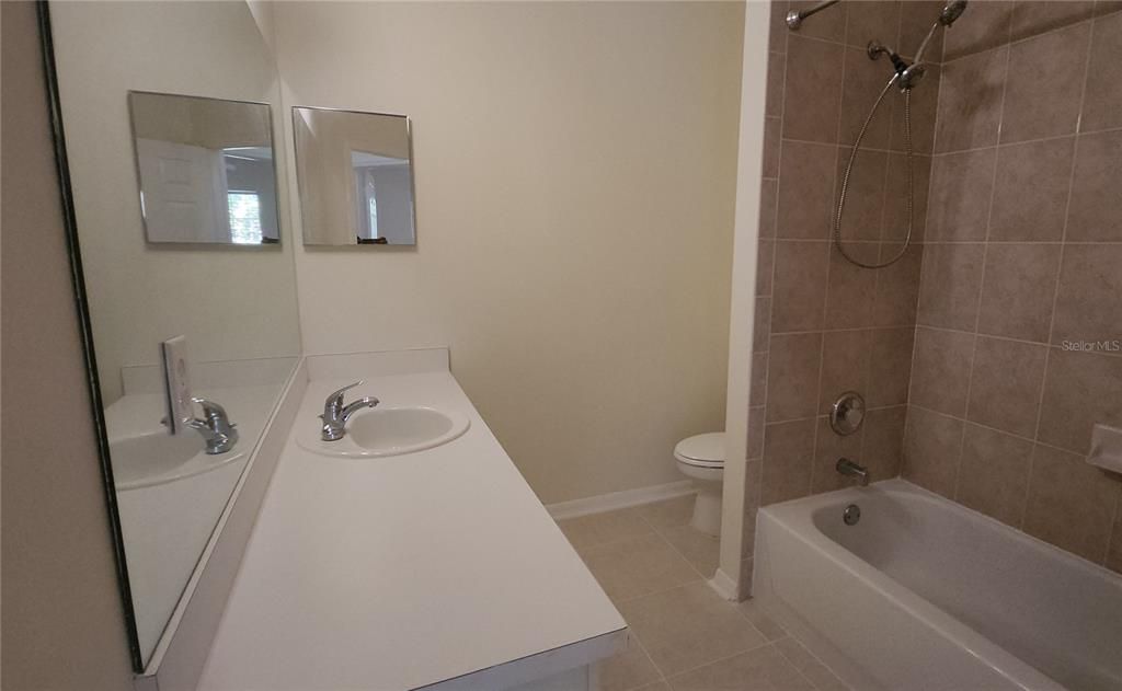 В аренду: $2,300 (3 спален, 2 ванн, 1481 Квадратных фут)