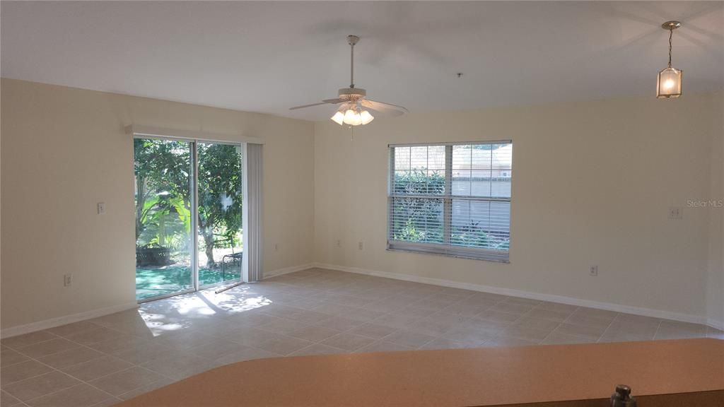 В аренду: $2,300 (3 спален, 2 ванн, 1481 Квадратных фут)