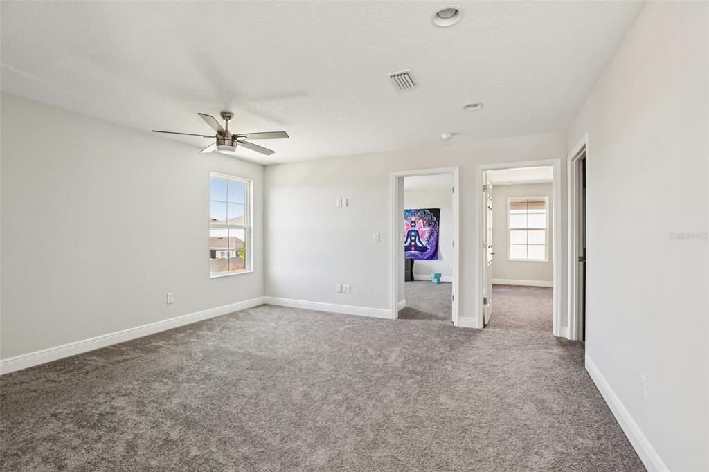 For Sale: $579,900 (4 beds, 2 baths, 2735 Square Feet)