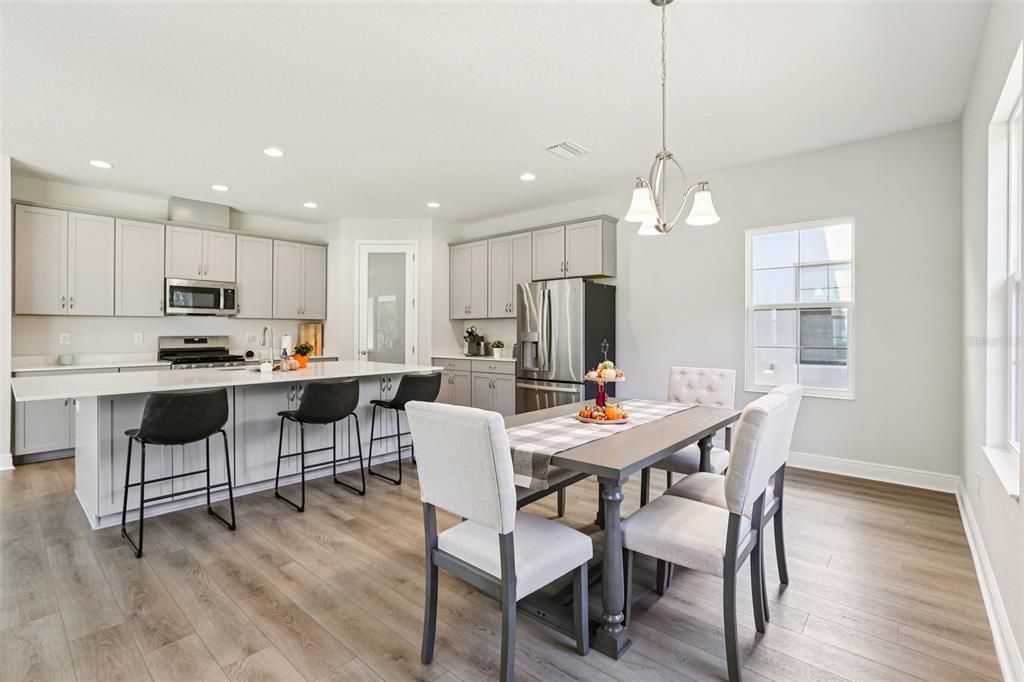 For Sale: $579,900 (4 beds, 2 baths, 2735 Square Feet)