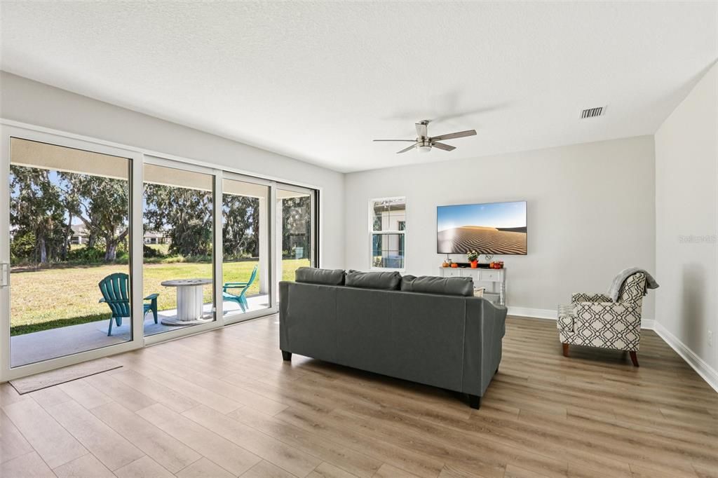 For Sale: $579,900 (4 beds, 2 baths, 2735 Square Feet)