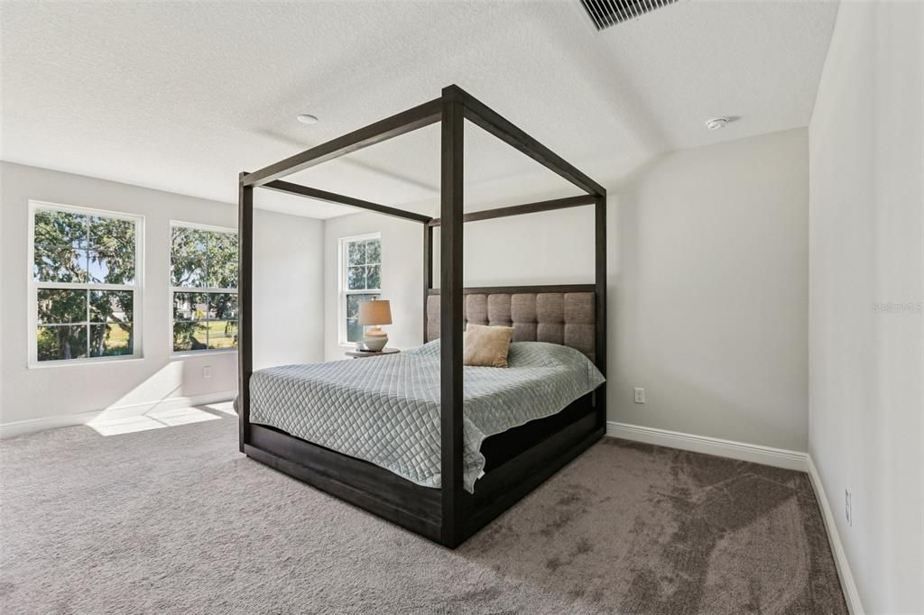 For Sale: $579,900 (4 beds, 2 baths, 2735 Square Feet)