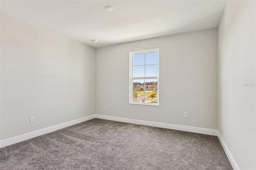 For Sale: $579,900 (4 beds, 2 baths, 2735 Square Feet)