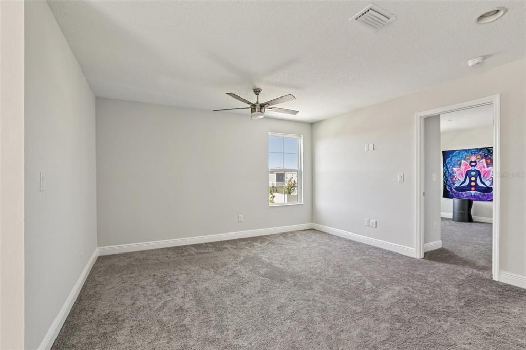 For Sale: $579,900 (4 beds, 2 baths, 2735 Square Feet)