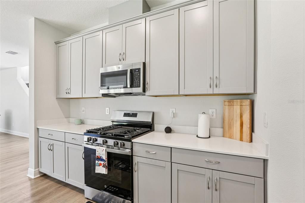 For Sale: $579,900 (4 beds, 2 baths, 2735 Square Feet)