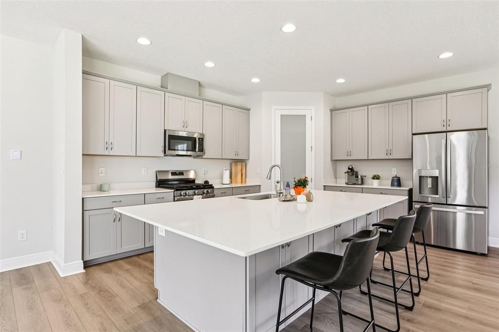 For Sale: $579,900 (4 beds, 2 baths, 2735 Square Feet)