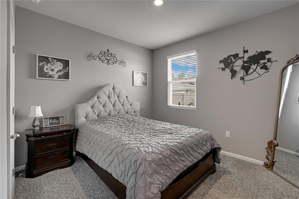 待售: $409,900 (5 贝兹, 3 浴室, 2501 平方英尺)